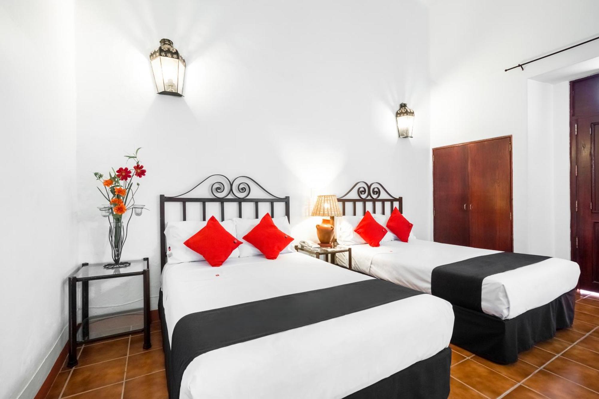 El Nito Hotel 2*
